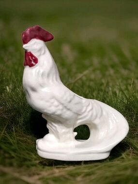Vintage Nelson McCoy USA Pottery White Rooster Chicken Planter